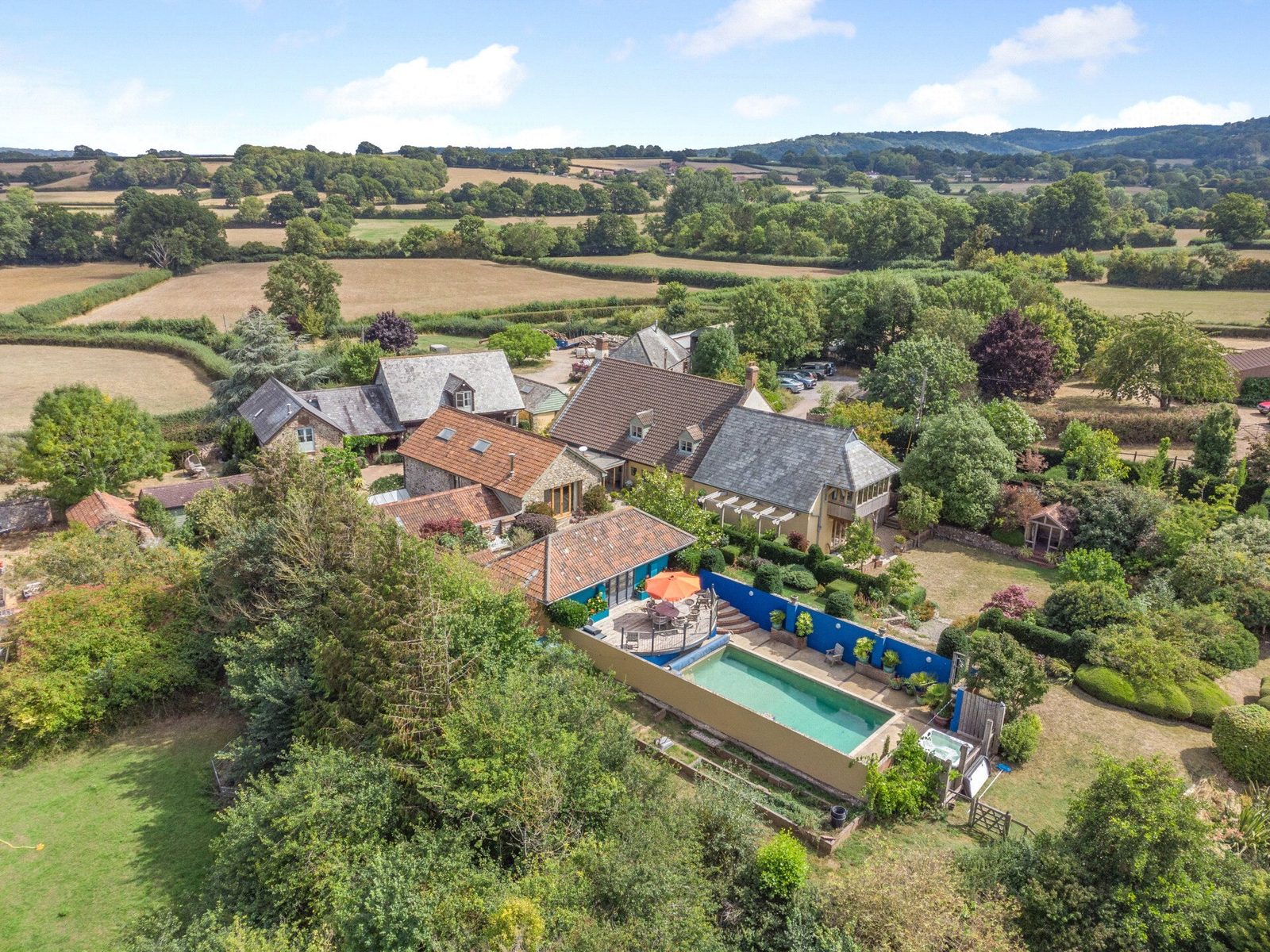 Wellington: period farmhouse