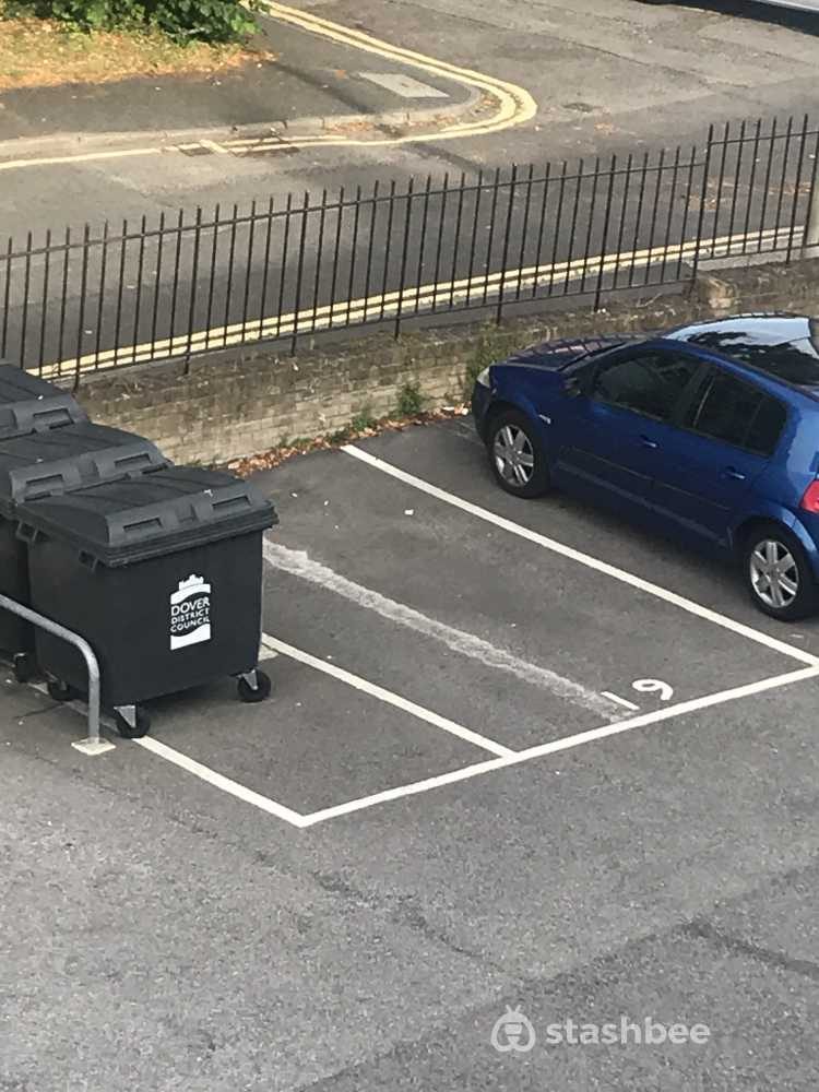 Parking Space to Rent in Dover, CT17