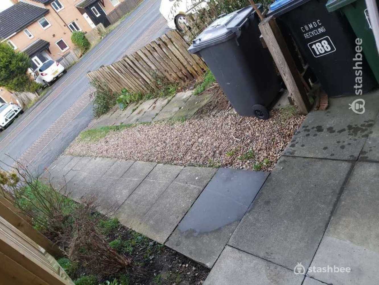 Parking Space to Rent in Bradford, BD8
