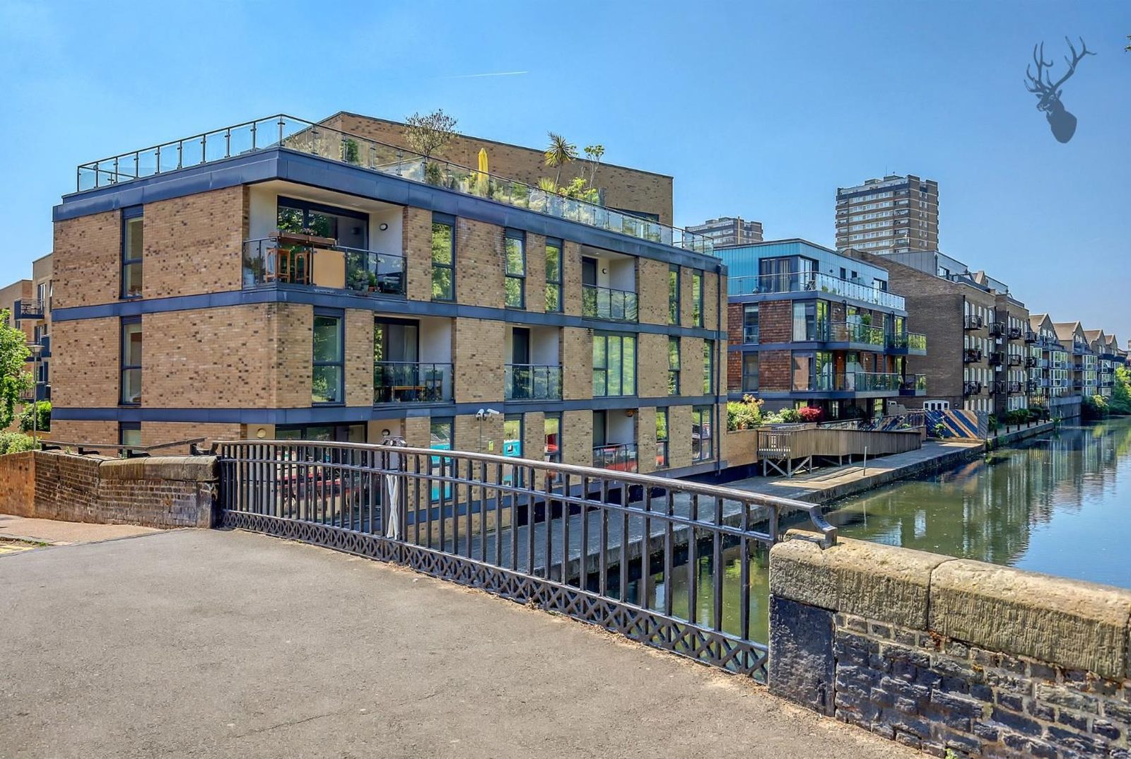 Gunmakers Lane, Vermilion Apartments, E3