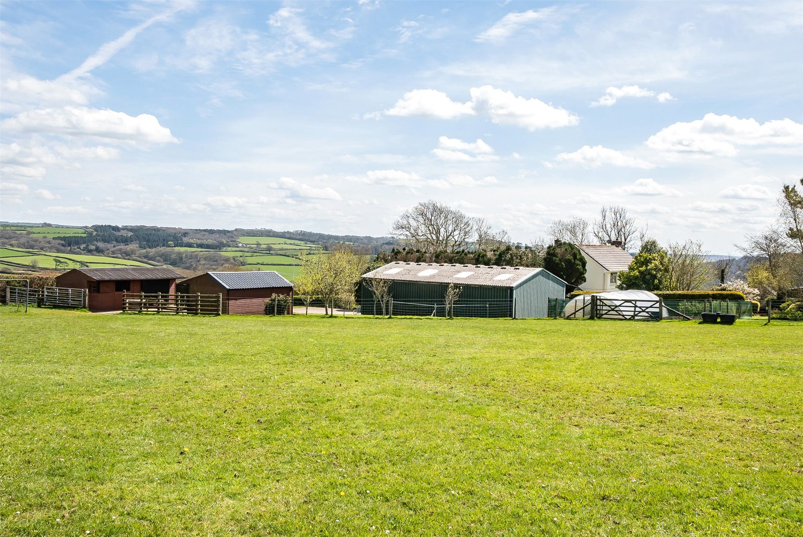 Equestrian with outbuildings in Barnstaple