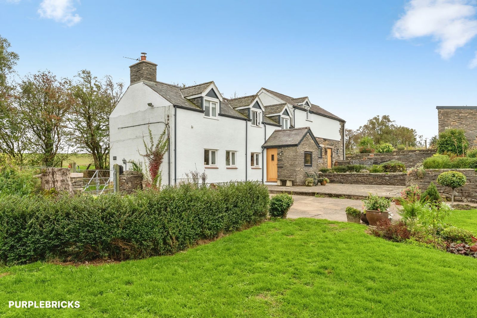 3 bedroom detached housePant Glas Road, Llansannan, LL16 5NF