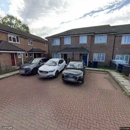 Parking Space to Rent in Southall, UB2