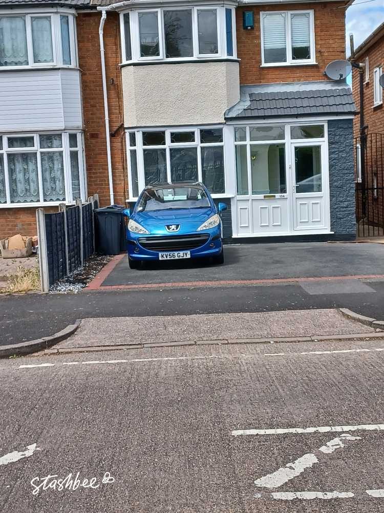 Parking Space to Rent in Birmingham, B26