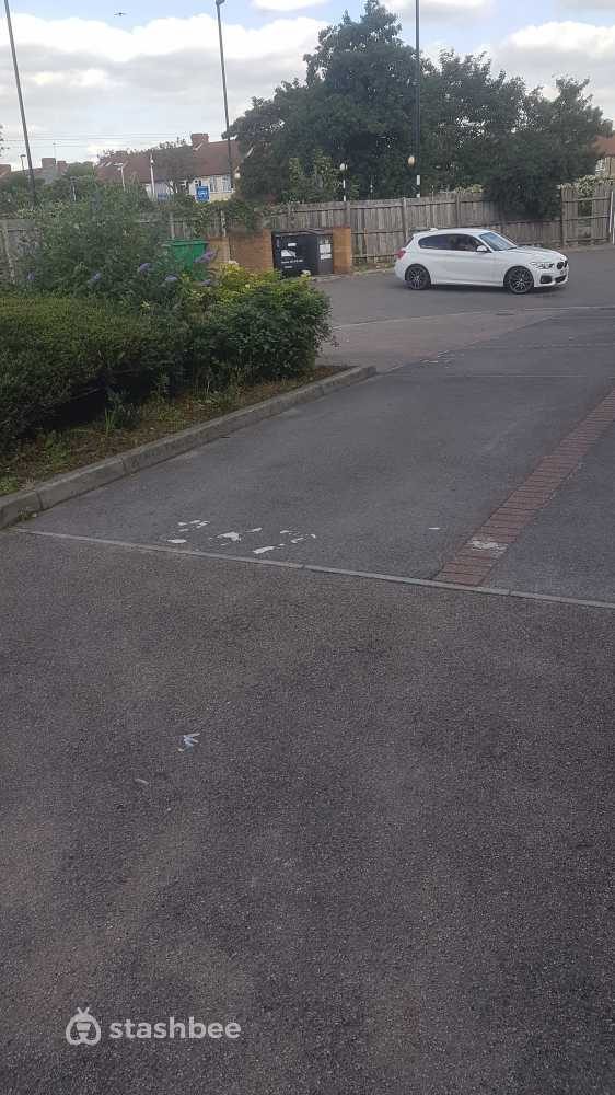 Parking Space to Rent in Croydon, CR0