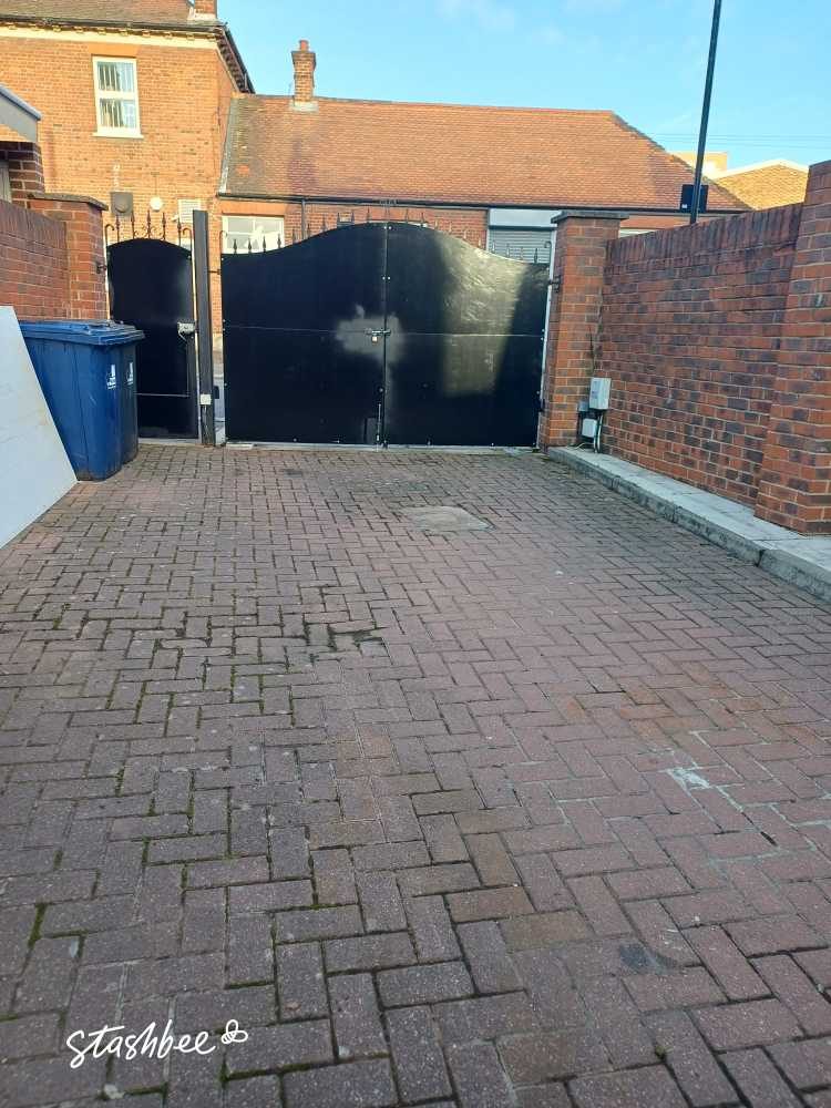 Parking Space to Rent in London, W7