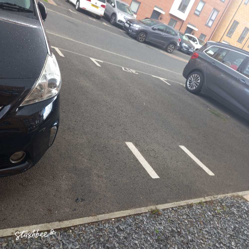 Parking Space to Rent in Rainham, RM13