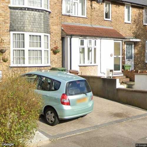 Parking Space to Rent in Morden, SM4