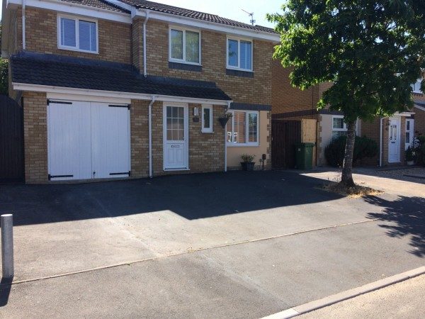 Parking on Grange End, CF11