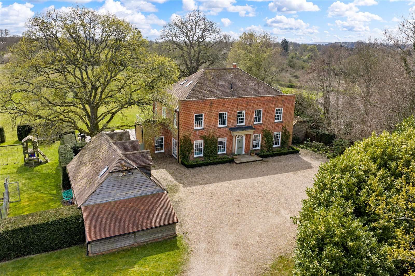 Detached house with paddocks in Bordon