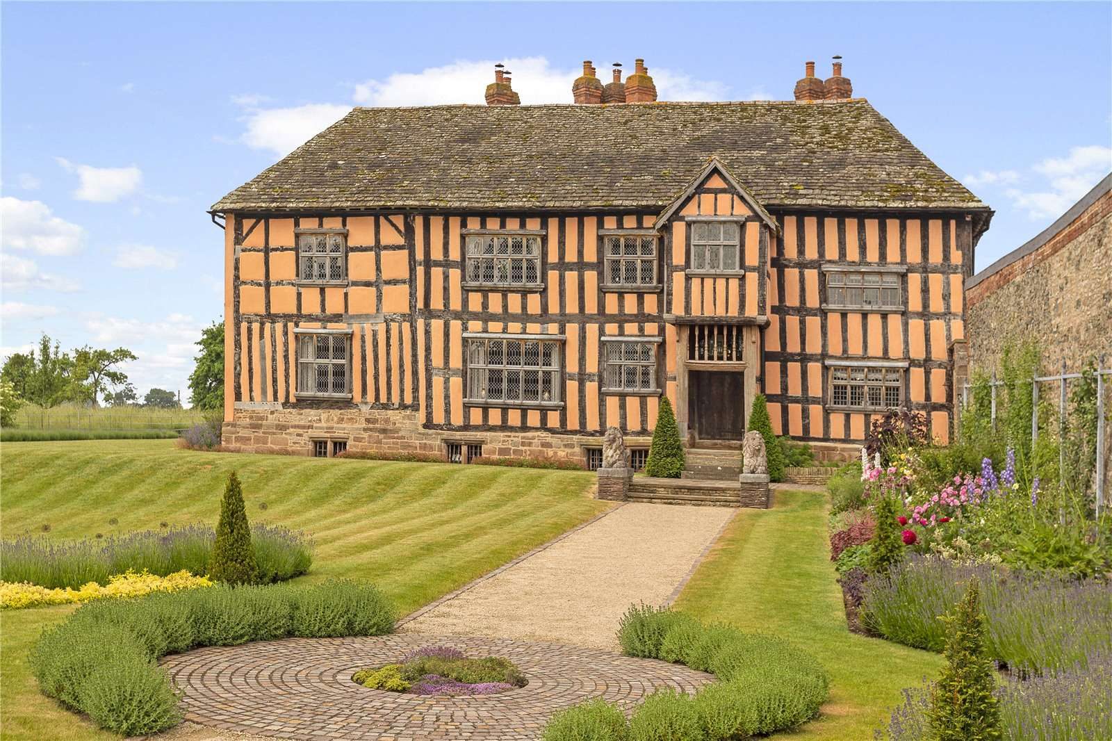 Period farmhouse, Dymock