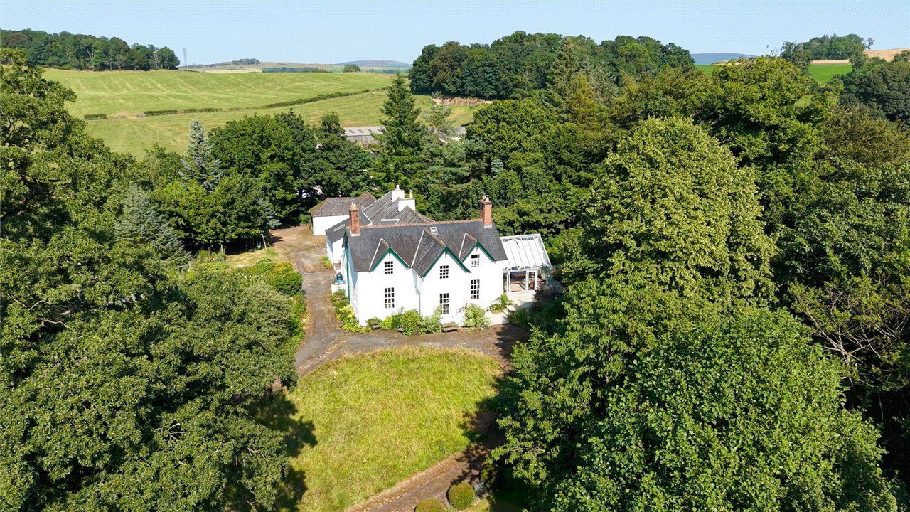 Redcastle House