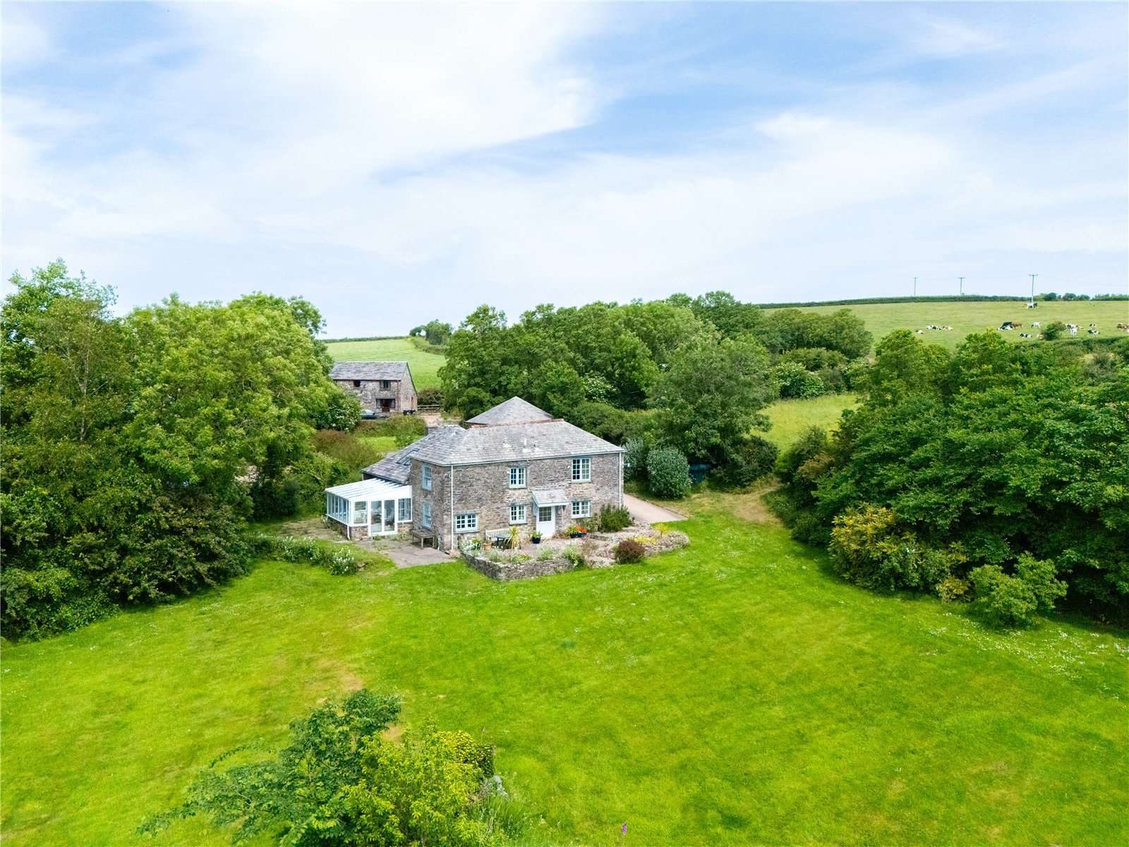 Bodmin: cottage with paddocks