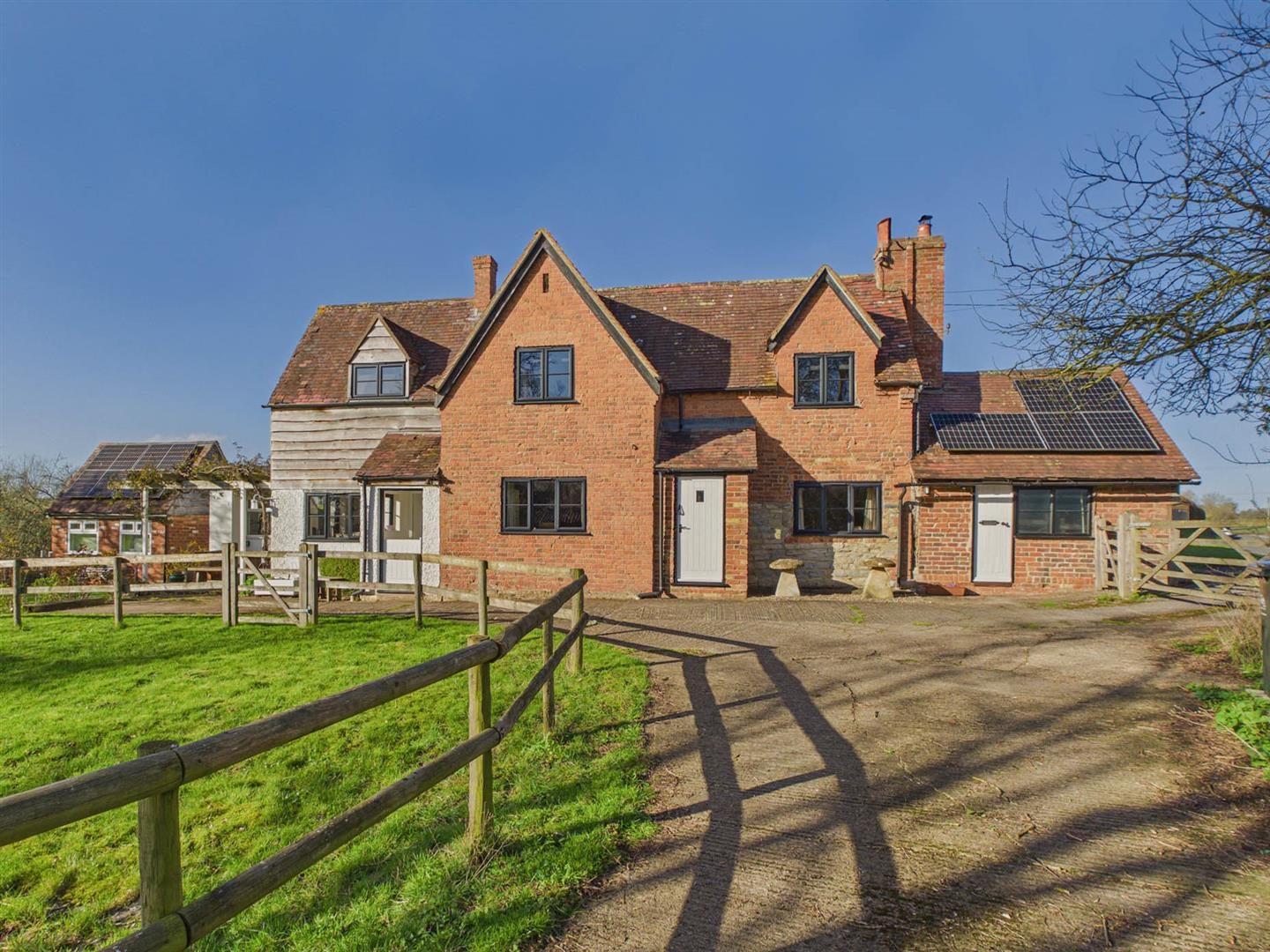 Cottage, Tewkesbury