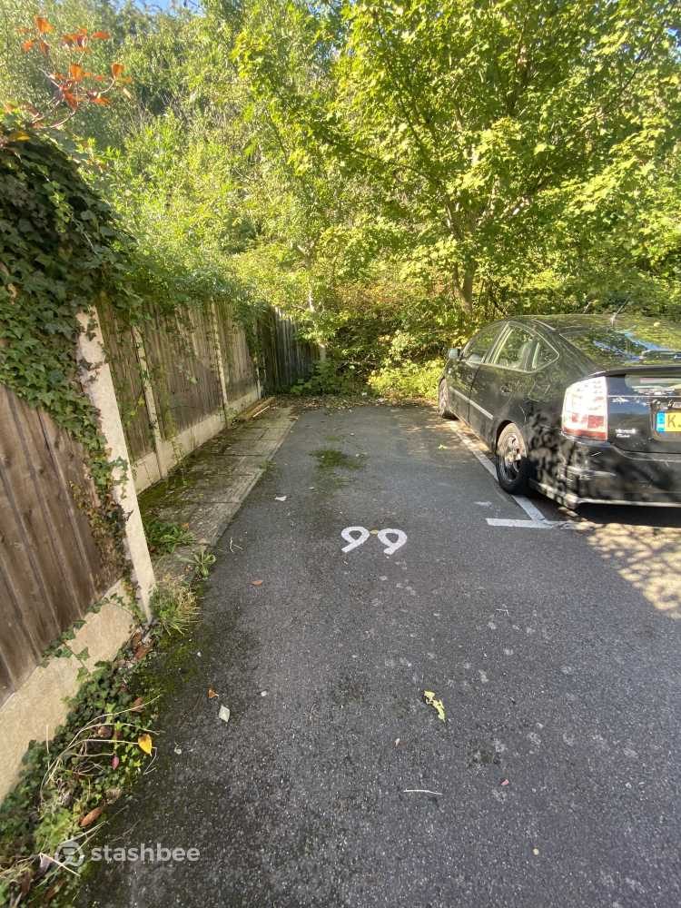 Parking Space to Rent in Dartford, DA1