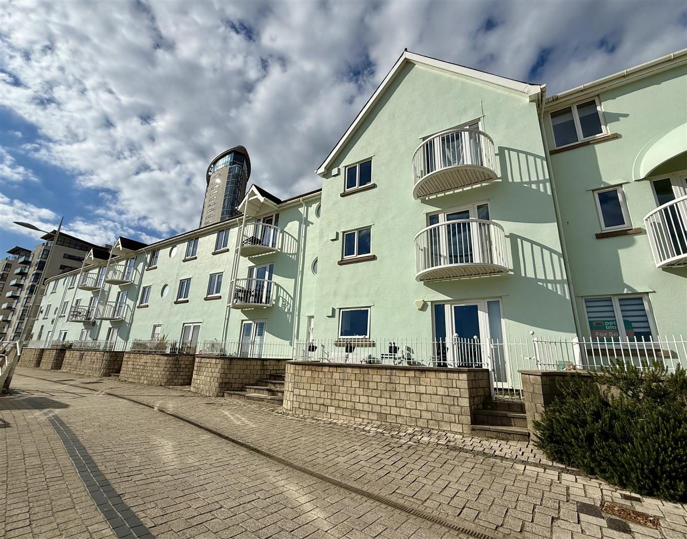Camona Drive, Marina, Swansea
