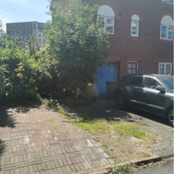Parking on Captains Place, SO14