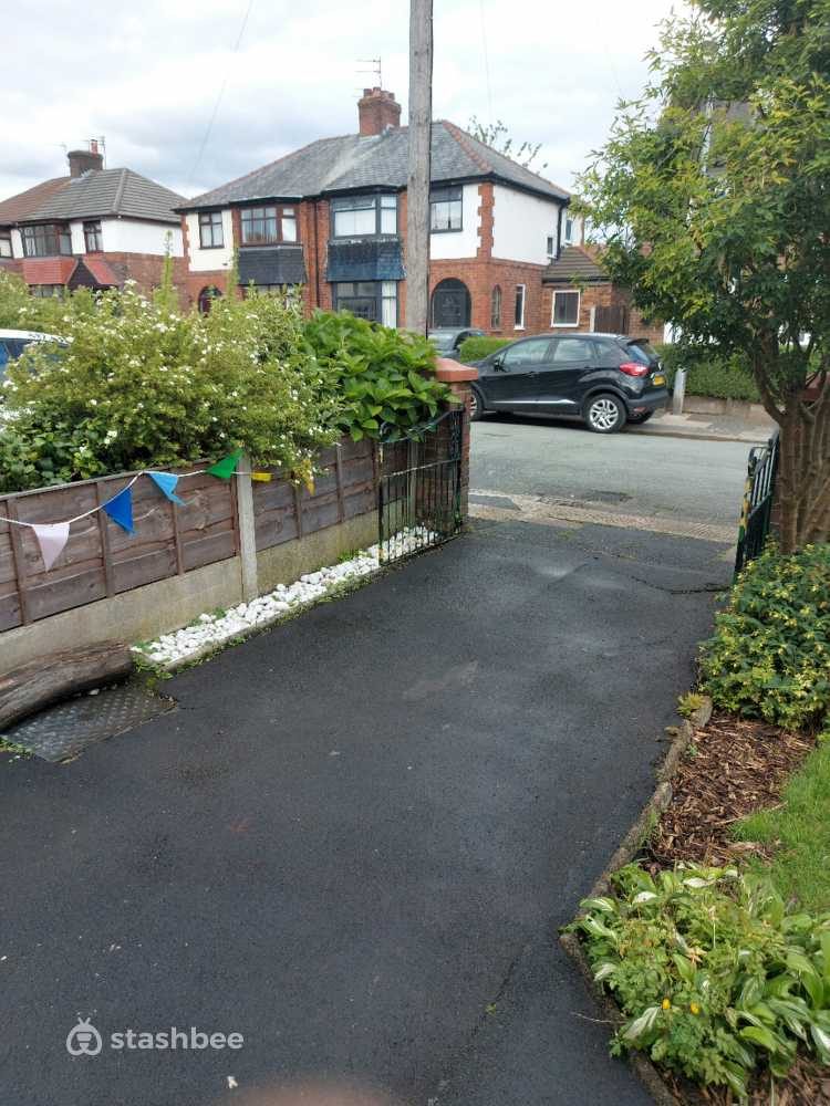 Parking Space to Rent in Salford, M5