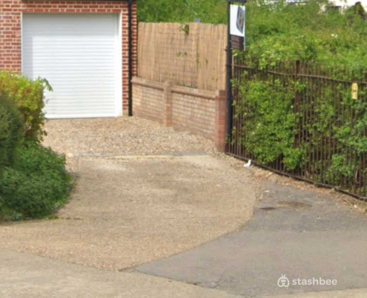 Parking Space to Rent in Romford, RM1