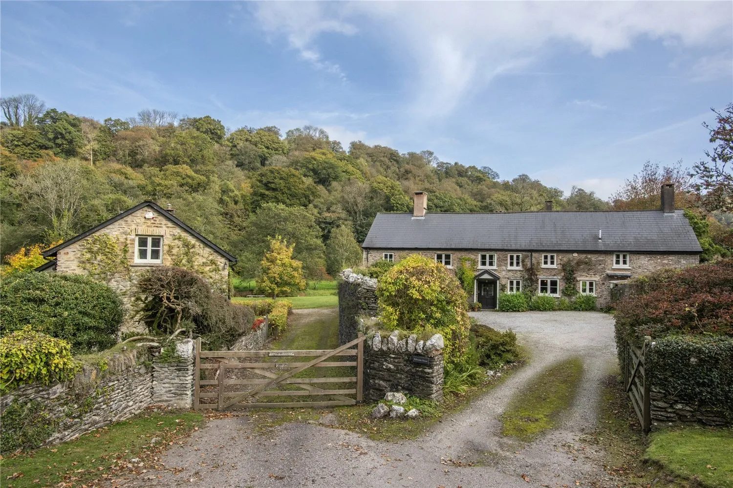 Minehead: farmhouse with paddocks