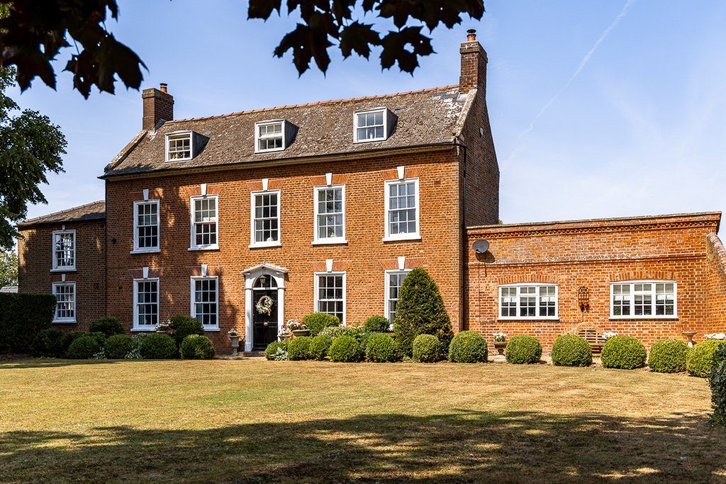 Detached House for sale with 6 bedrooms, Bridge Farm, Main Road
