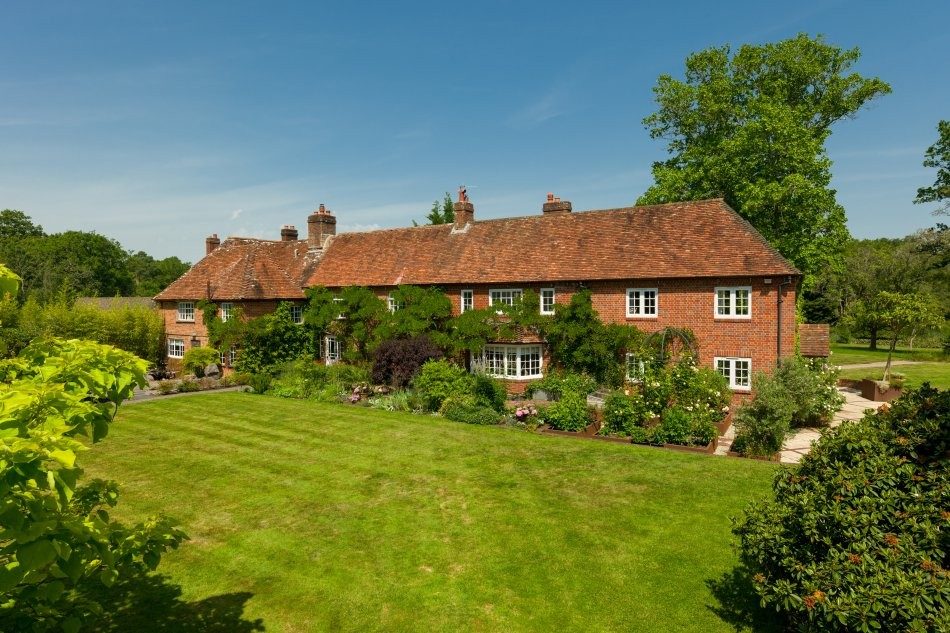 Penwood Grange: country house with outbuildings