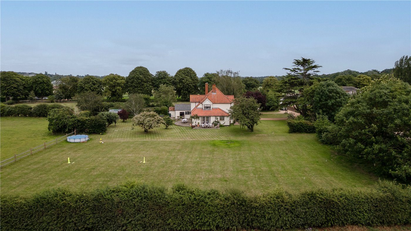 Farmhouse with paddocks, Smallbridge