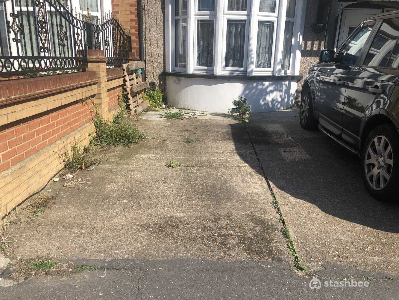 Parking Space to Rent in Ilford, IG1