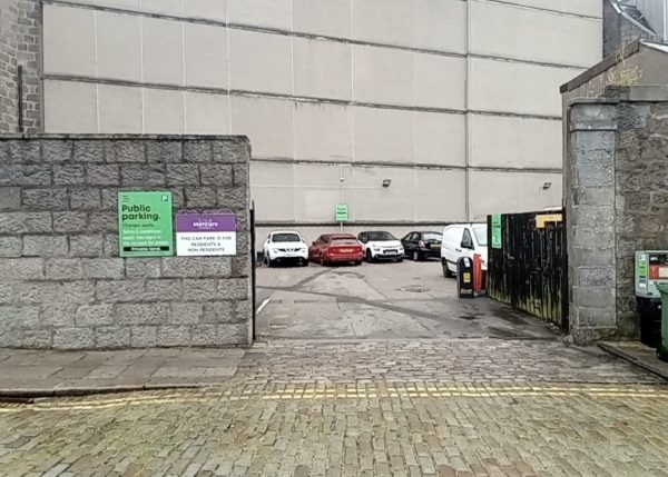 Parking at Mercure Aberdeen Caledonian Hotel, AB10