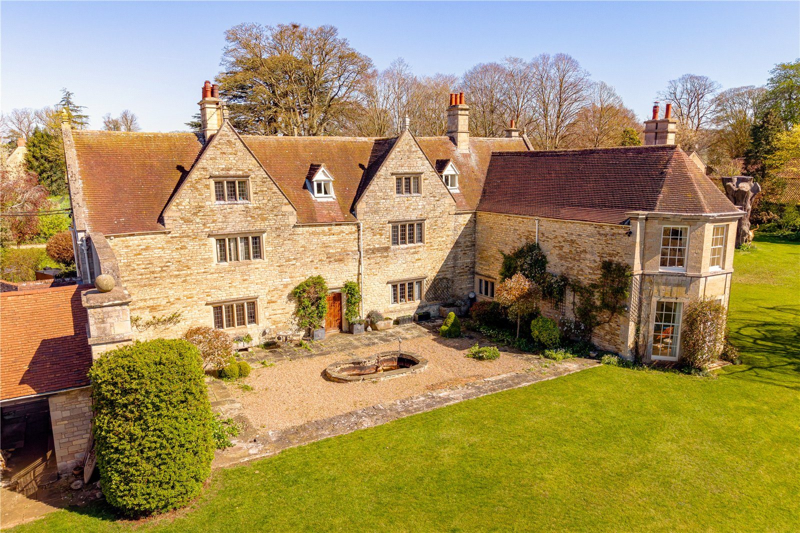 Detached House for sale with 8 bedrooms, Fulbeck Manor, Lincoln Road