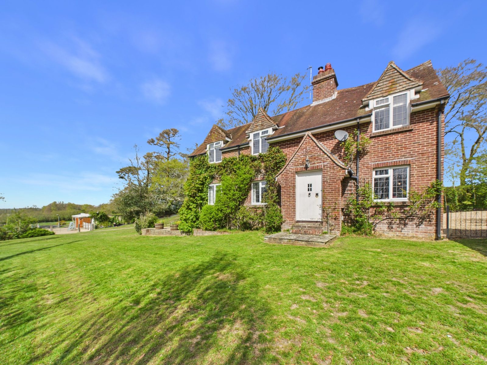 Period detached house in BATTLE