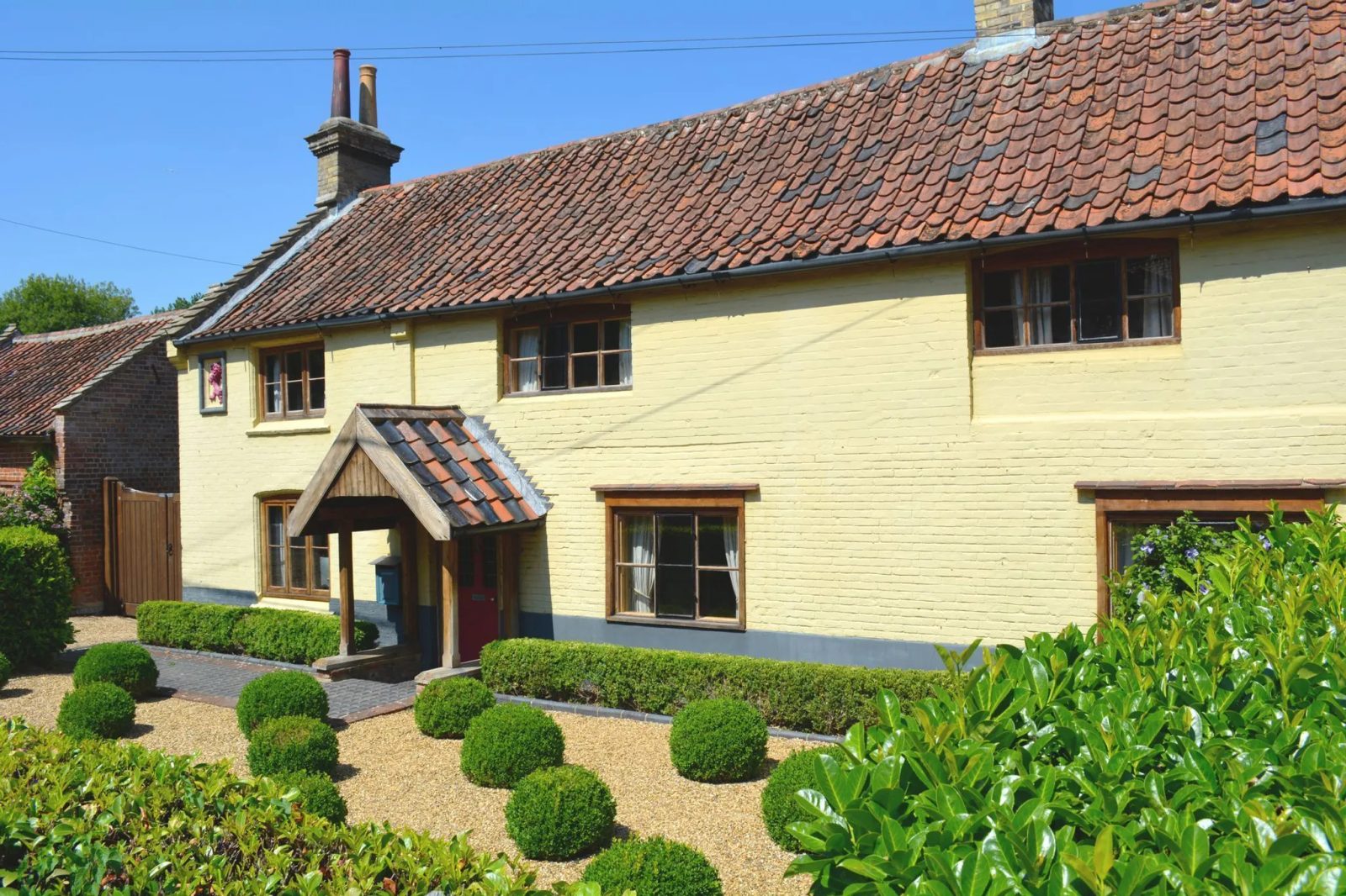 Period house, Period Property with Private Riversid