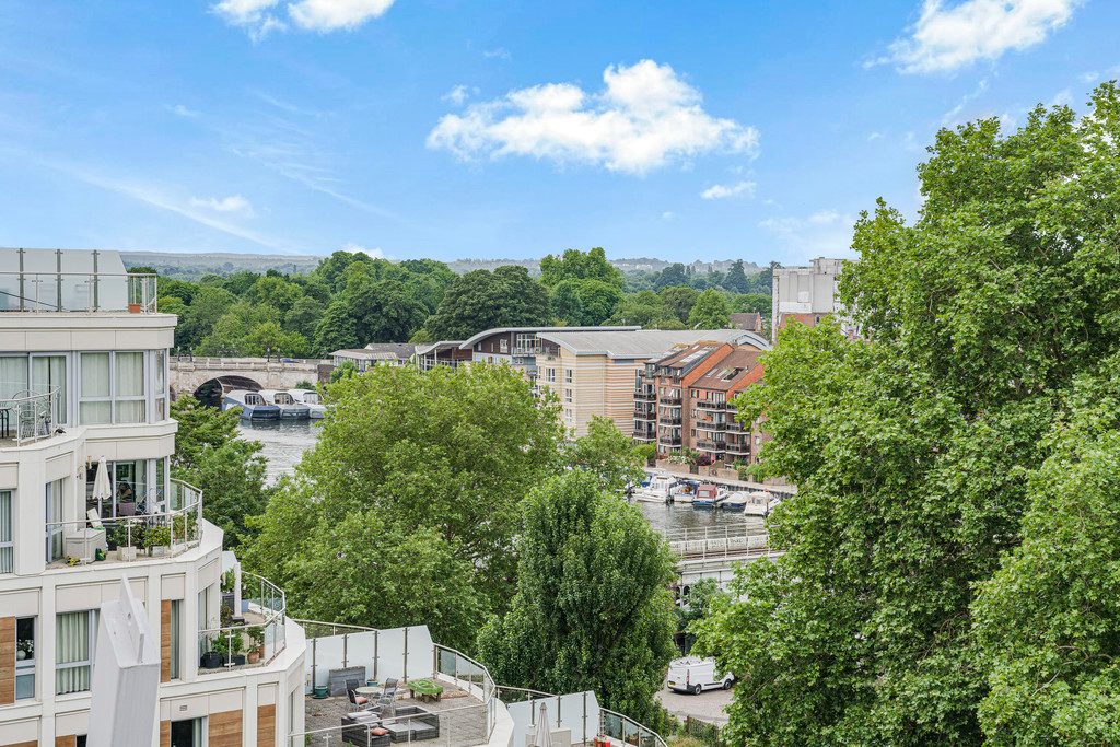 Kingston Riverside, Kingston upon Thames