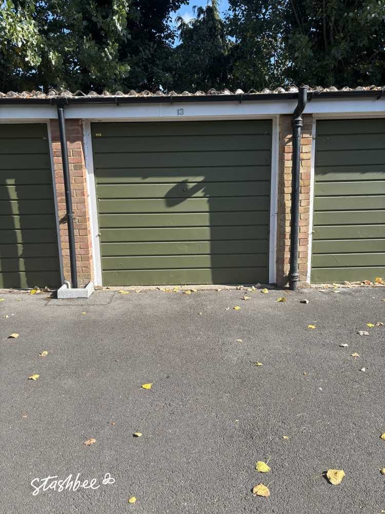 Garage to Rent in North West London, NW7