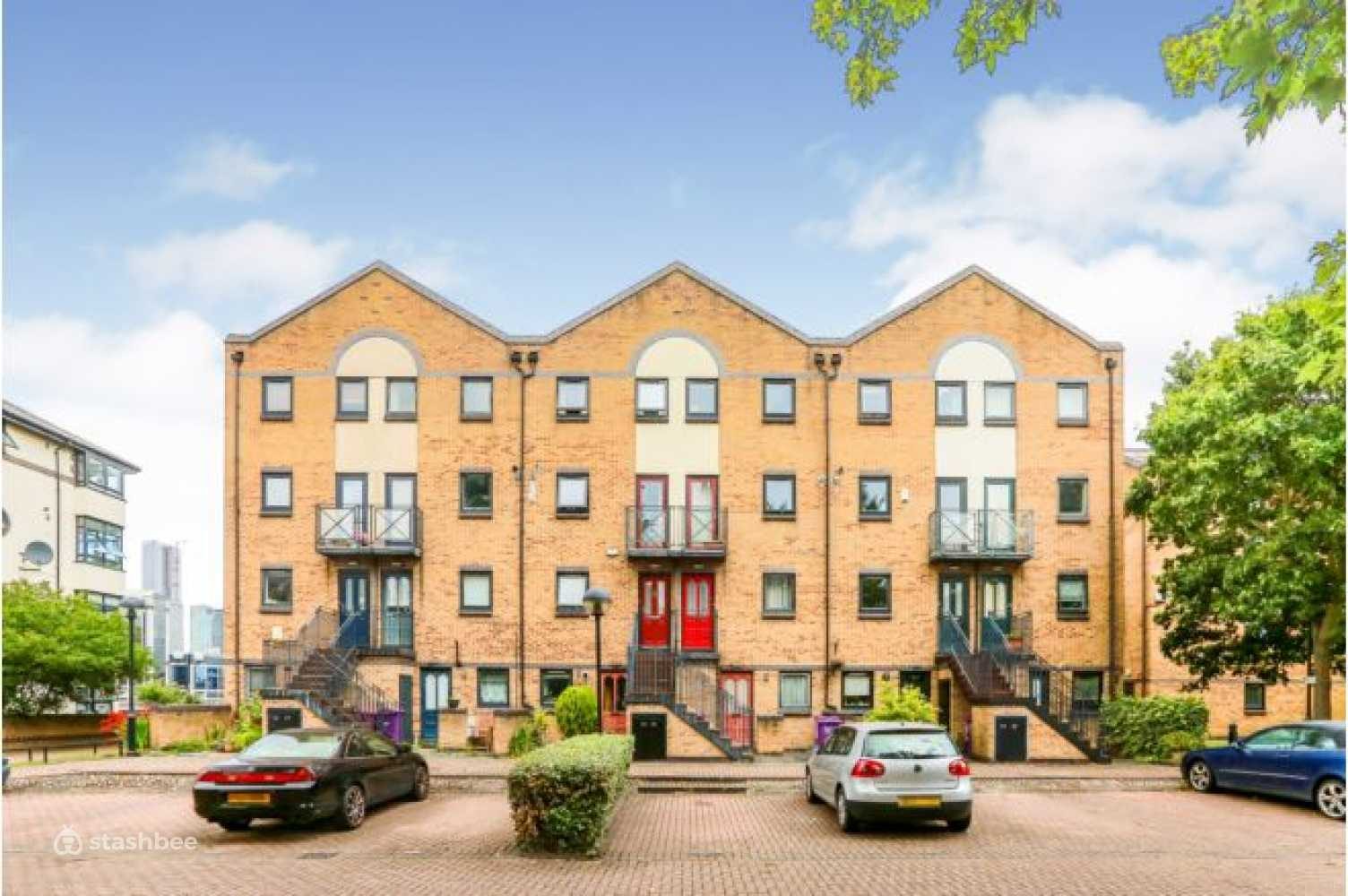 Parking Space to Rent in East London, E14
