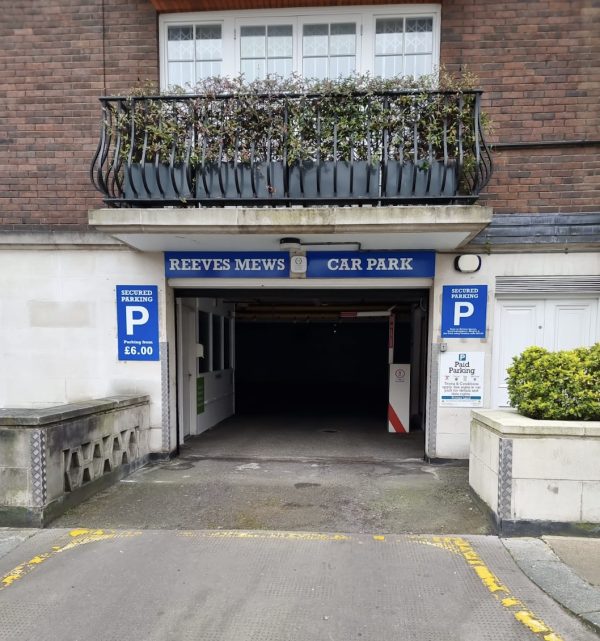 Parking on Reeves Mews, Mayfair, W1K