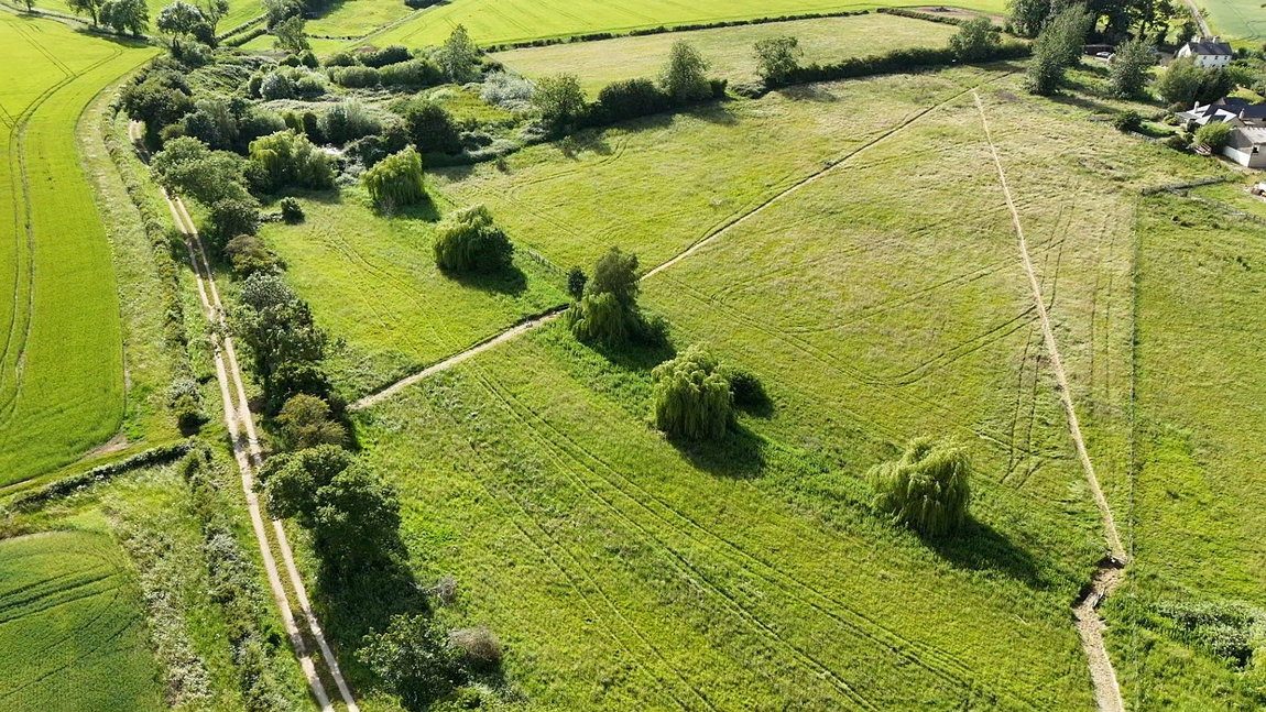 Barn and Paddocks, Hough Lane, Carlton Scroop