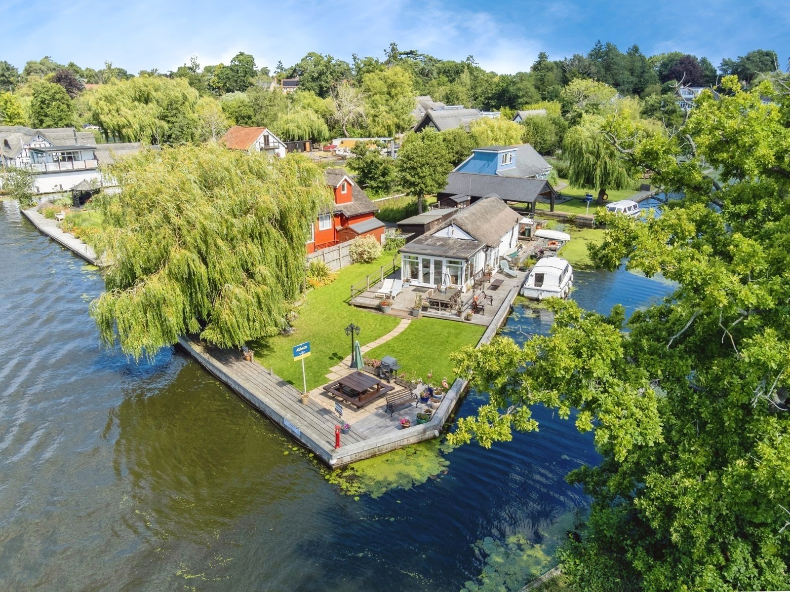 Detached bungalow with a mooring, Norfo