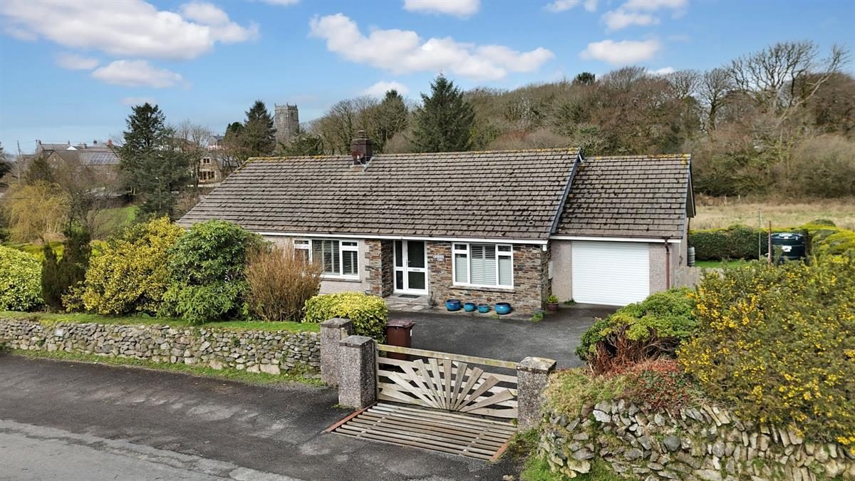 Bungalow with outbuildings in Bodmin