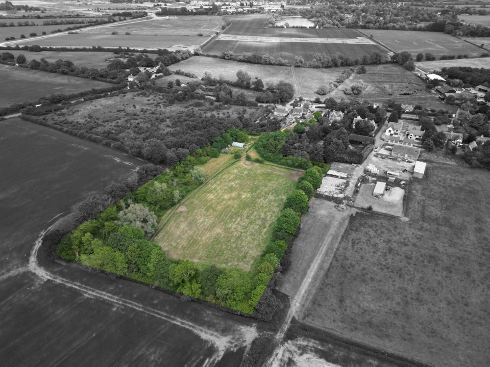 Cottage with paddocks in Landbeach