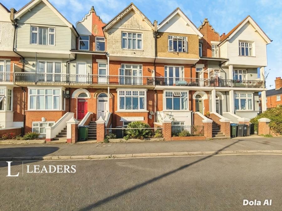 Chain free waterfront apartment in Littlehampton