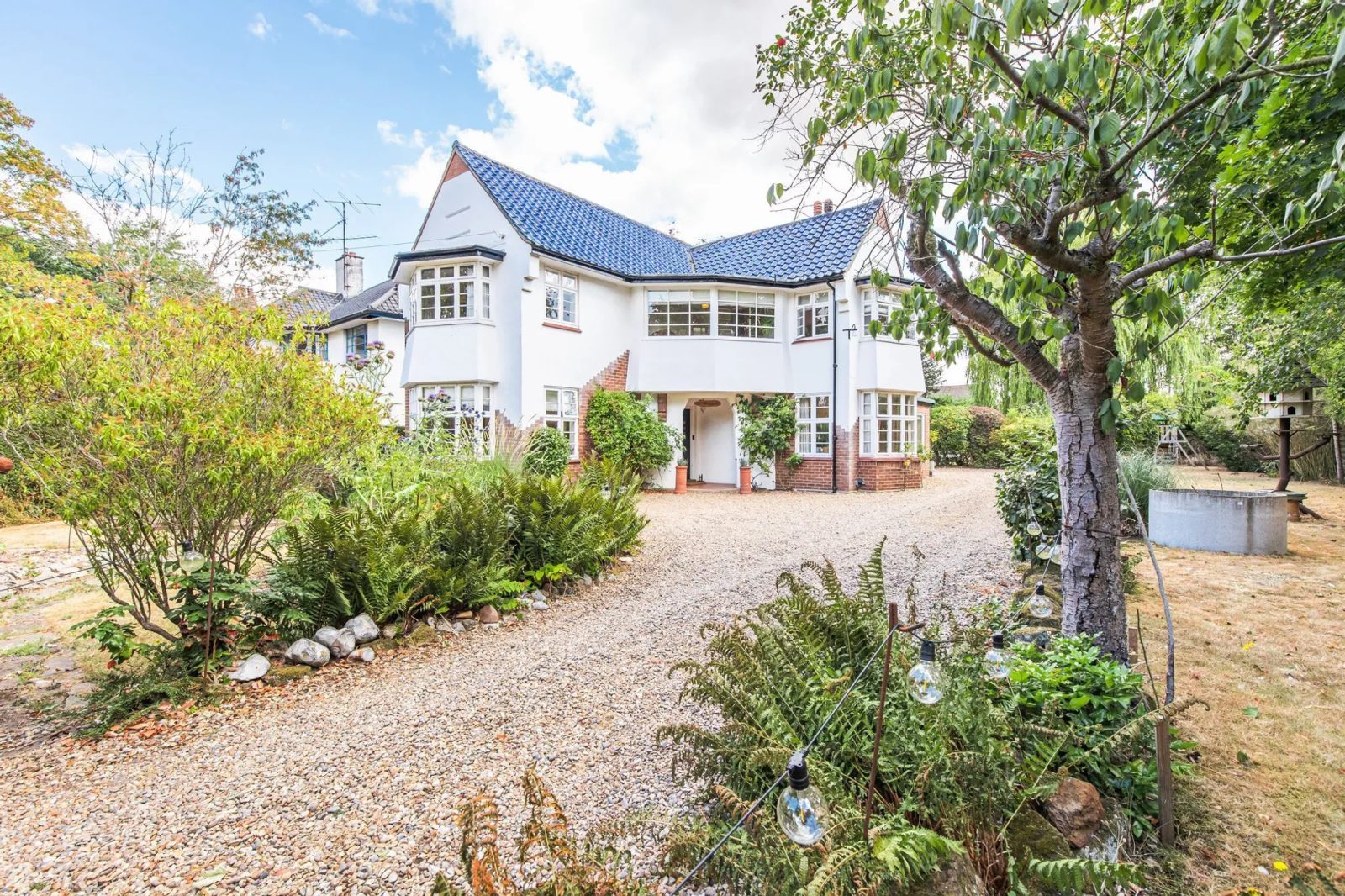 Distinctive 1930s Detached Character...