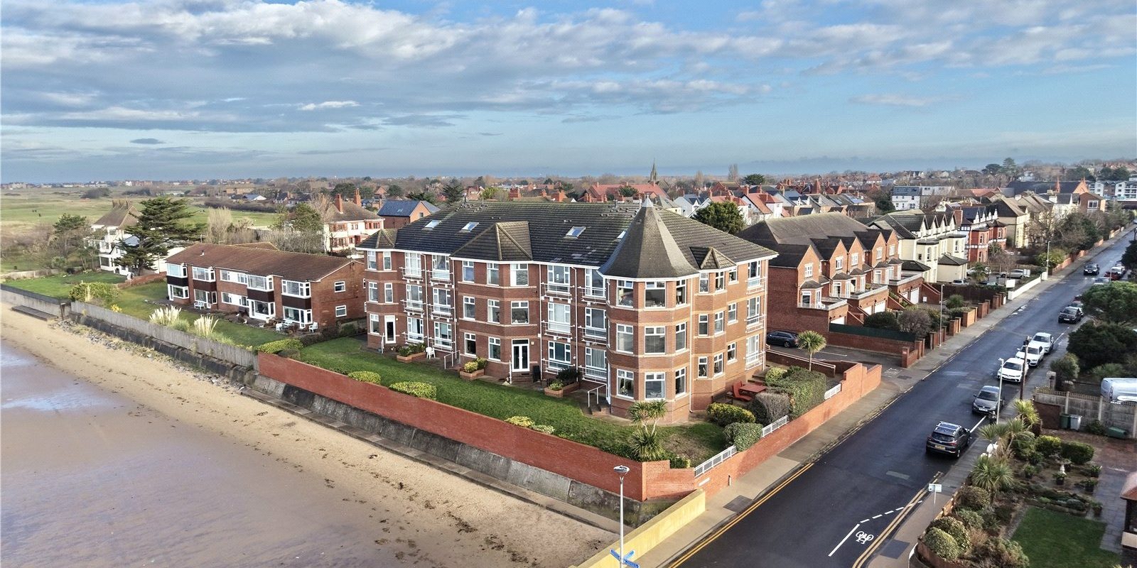 2 bedroom Flat/Apartment -Riversdale Road, West Kirby, Merseyside, CH48 4EZ