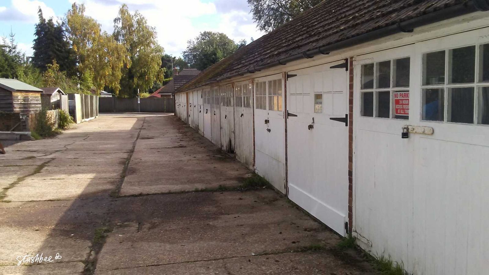Lock-up Garage to Rent at The Pasture, TN24 9LZ