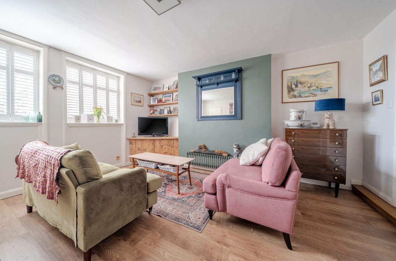 Period waterfront apartment in Brighton