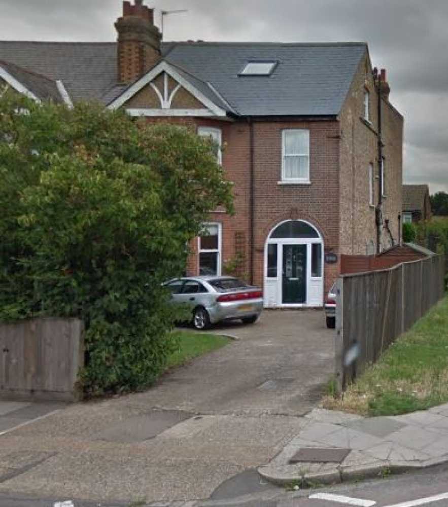 Parking Space to Rent in London, TW2