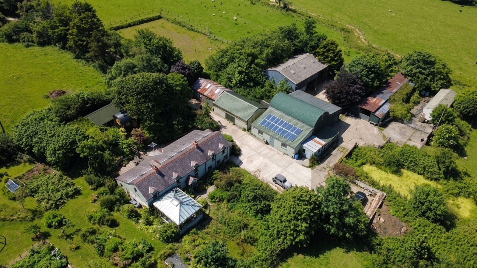 Farmhouse with outbuildings, Clunderwen
